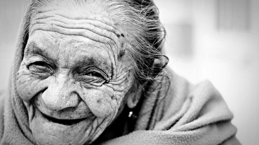 Sobre fotos preto e branco - Sorriso