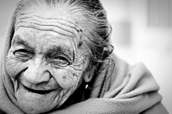Sobre fotos preto e branco - Sorriso